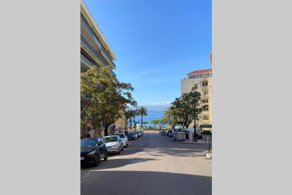 Ajaccio Magnifique T2 Neuf 40M2 Avec Balcon Au Trottel 4 Couchages Wifi Clim Parking Plage A Pieds 100M Exterior foto